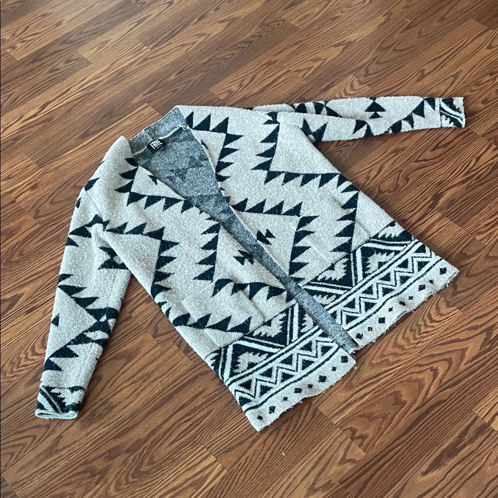 Frye Southwestern Open Cardigan Sweater – L – Cream/Black